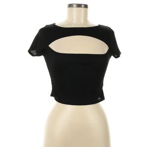NWT PrettyLittleThing Black Crop Top - Size 6